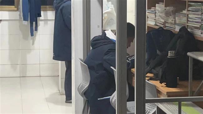 8 宿舍学习图.jpg 8 宿舍学习图.jpg